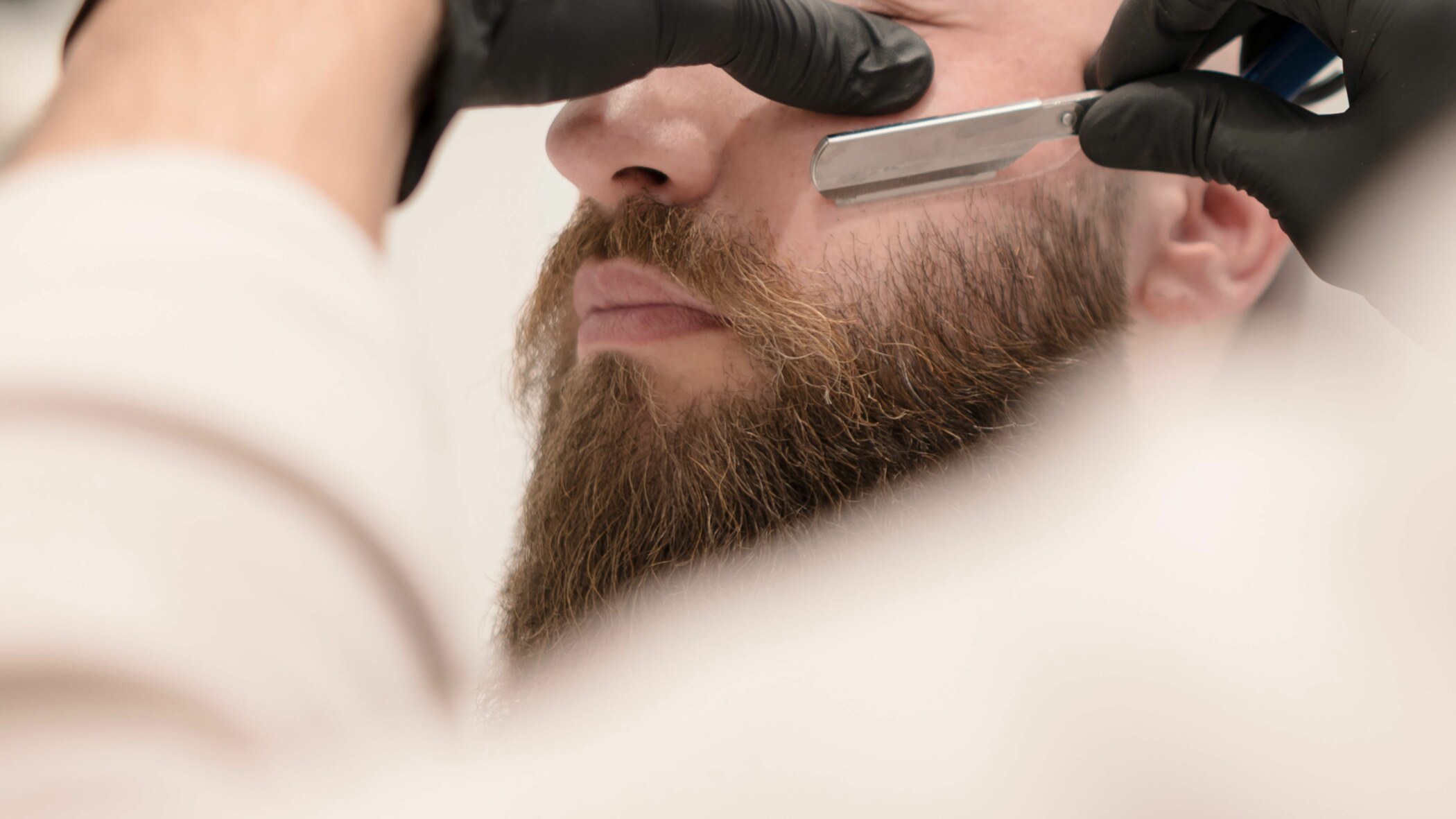La guida degli esperti alla manutenzione della barba beard