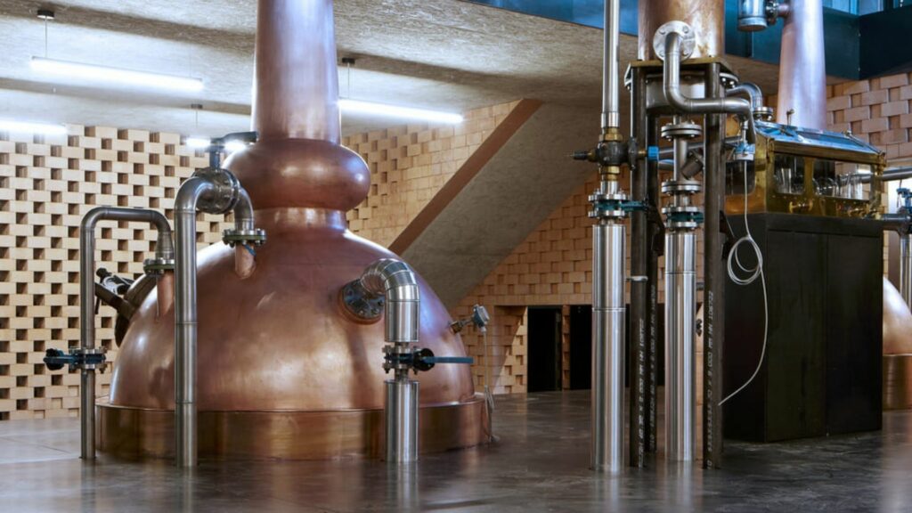 Alla scoperta di PUNI: la pionieristica distilleria di whisky italiano 24