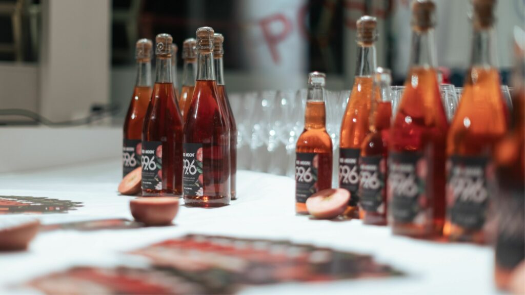 Red Moon® 99.6 Sparkling: L'aperitivo analcolico di mela innovativo 1