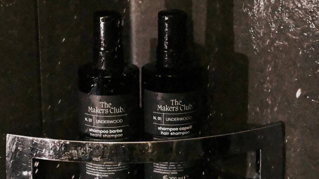 How often should you wash your hair? 2 Optimal Hair Care with Our Shampoo N.01 Underwood – For Healthy and Shiny Hair.