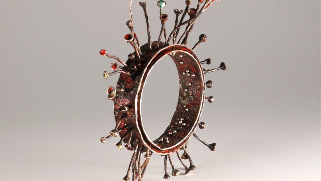 Wearable Sculptures, Clara Del Papa: The Art of Conceptual and Sustainable Jewelry 9 2